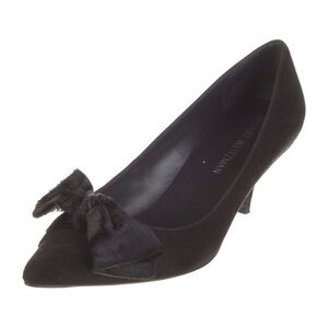 Women’s STUART WEITZMAN black suede bow pumps- Size 7.5